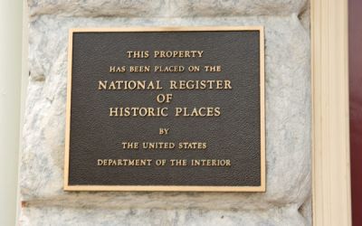 National register of historic places plaque at Penn's View Hotel in Philadelphia 